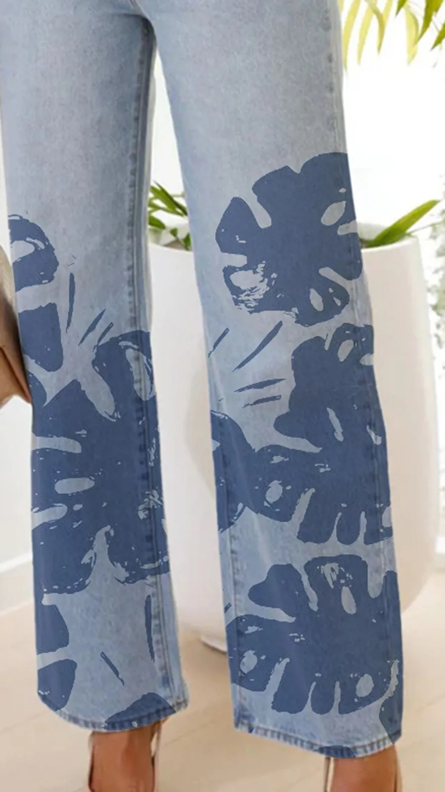 Light-Colored Non-Stretch Jeans