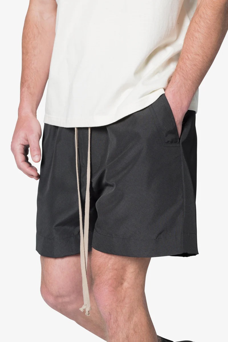 SLIGHT STRETCH BLACK SHORTS