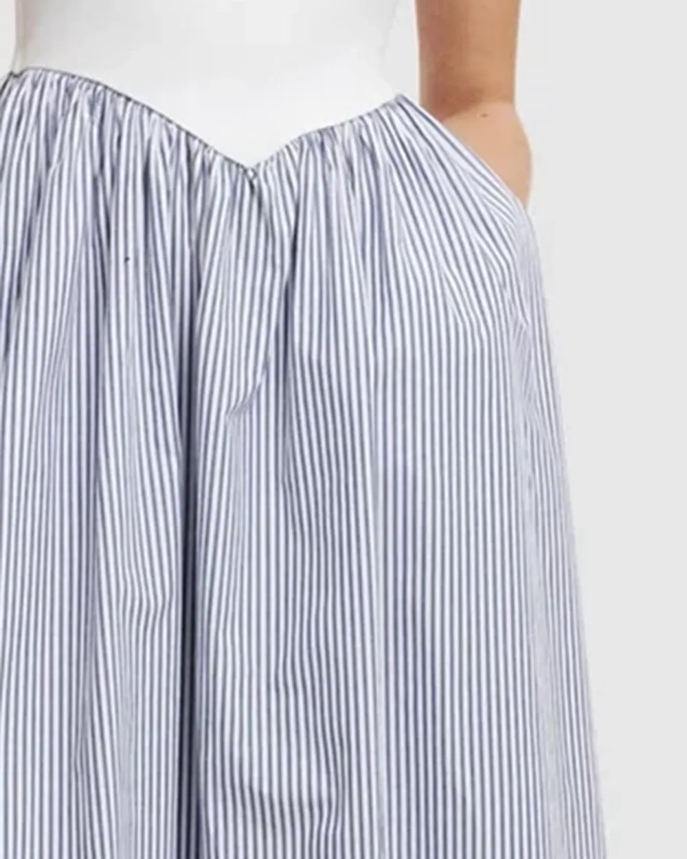 Spliced ​​Suspender Maxi Dresses