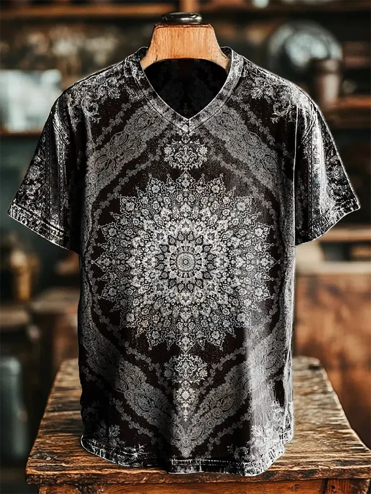 Women'S T-Shirt With Printed V-Neck And Short Sleeves