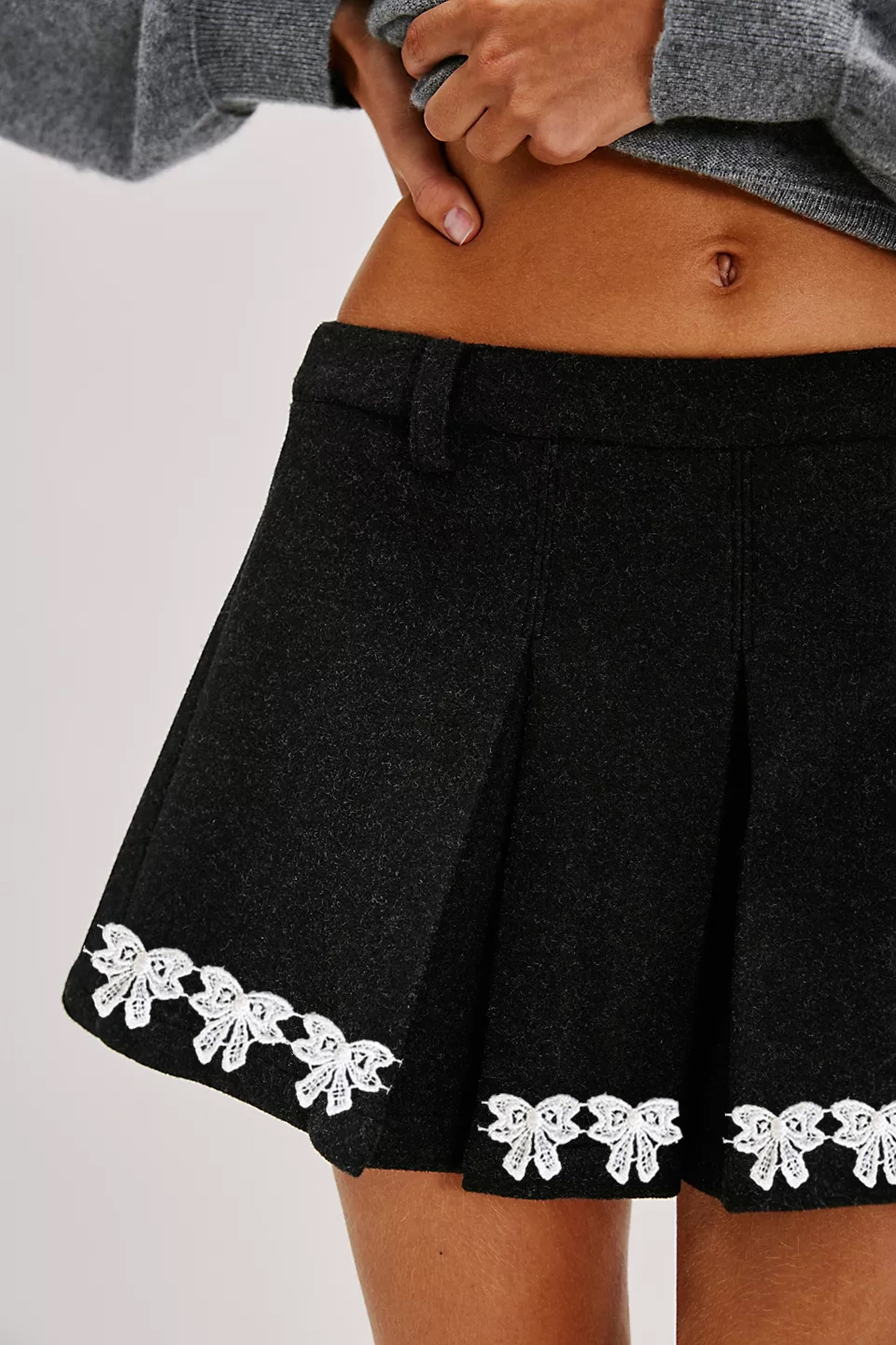 Pleated High Waisted Mini Skirt