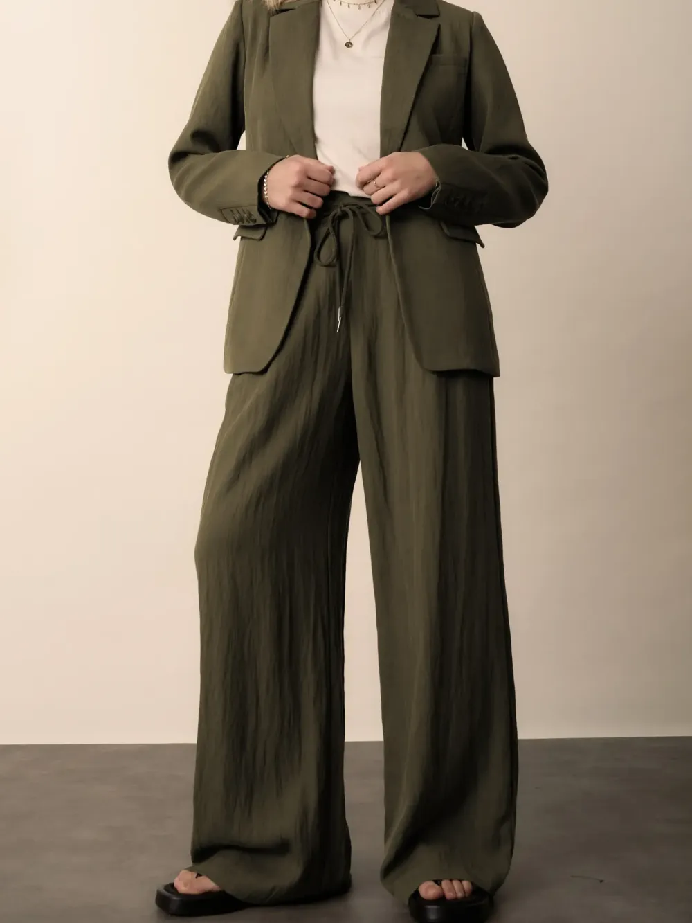 Dark Timber Tie Detail Pant