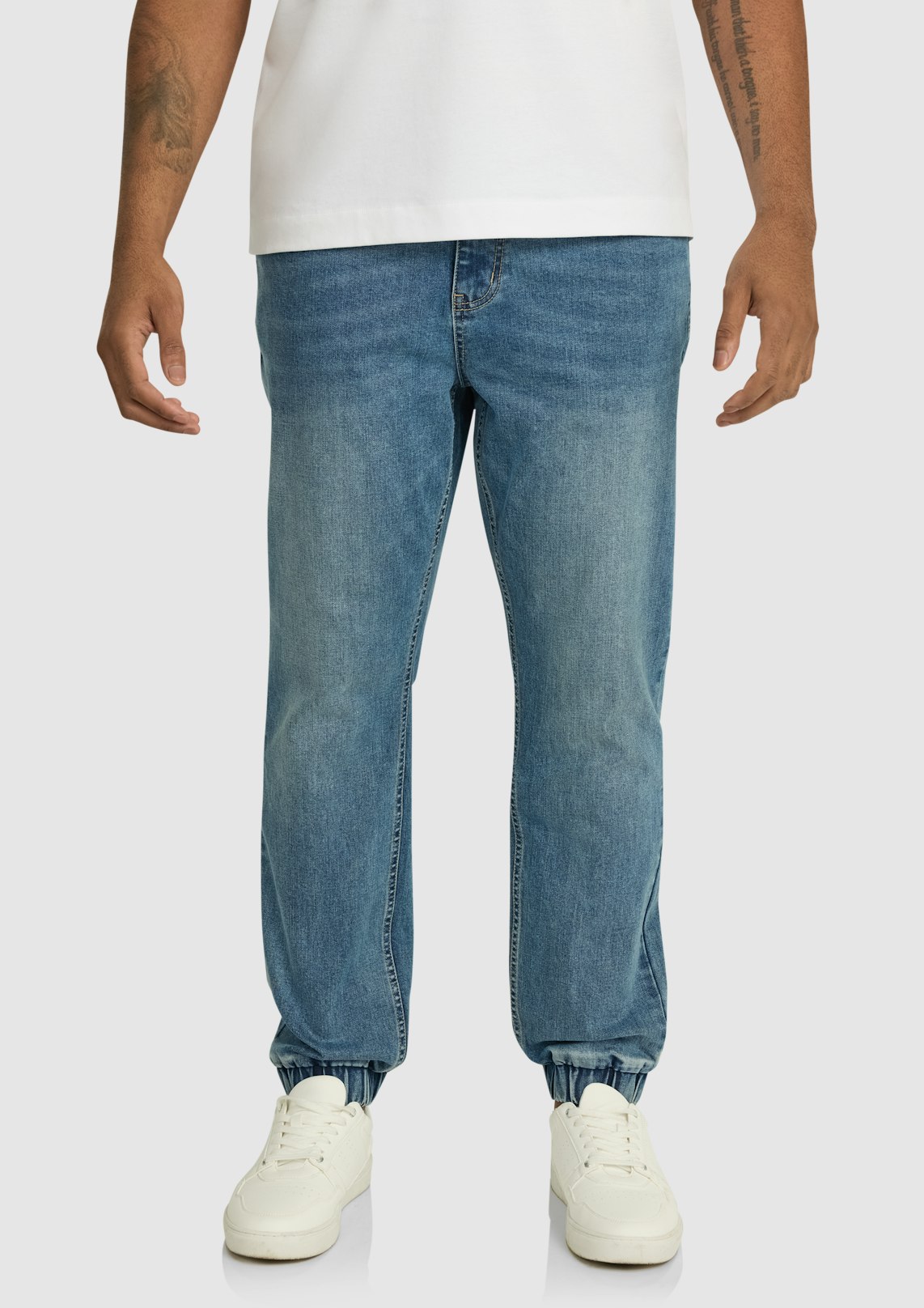 MID WASH JAI DENIM JEAN