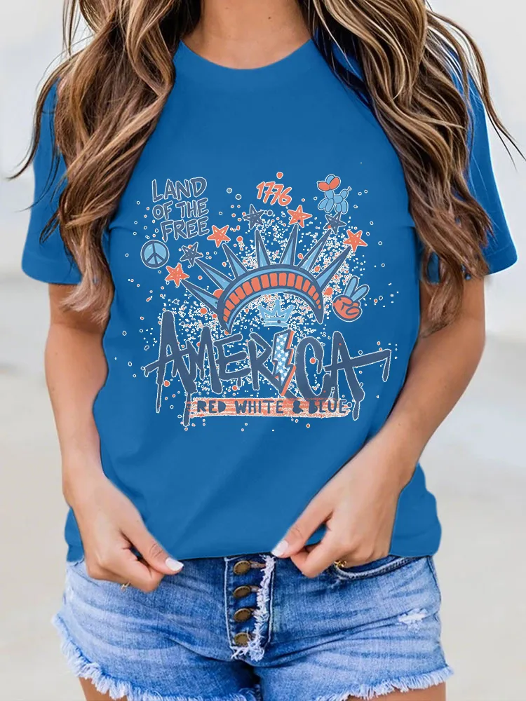 Woman'S Land Of The Free 1776 America Red White Blue Round-Neck Short-Sleeved T-Shirt