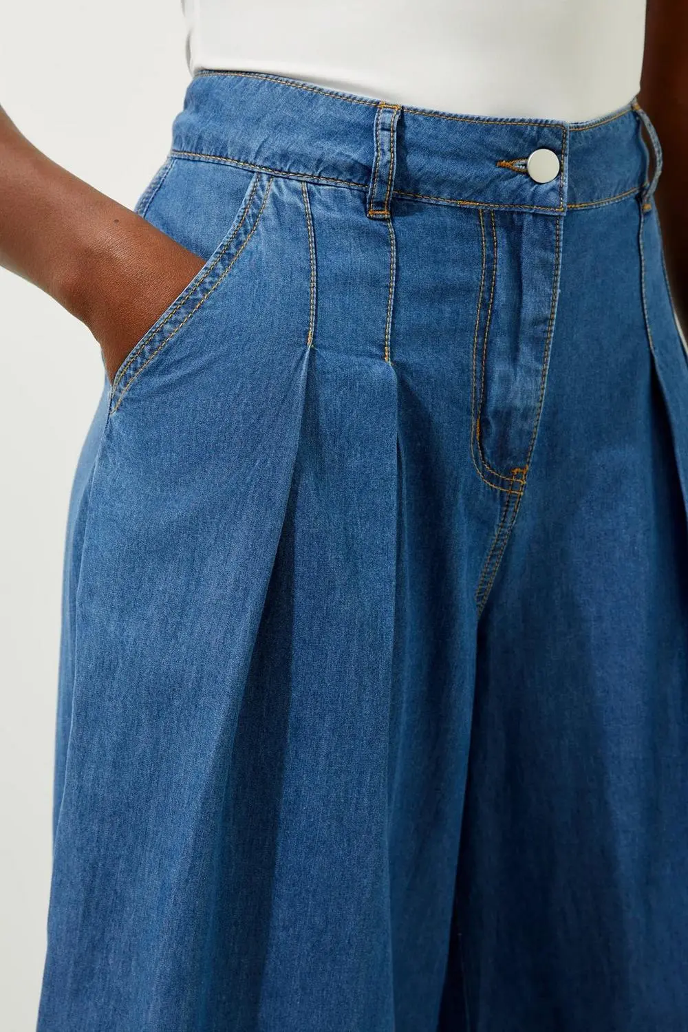 Tailored Chambray Denim Straight Leg Pleated Trousers