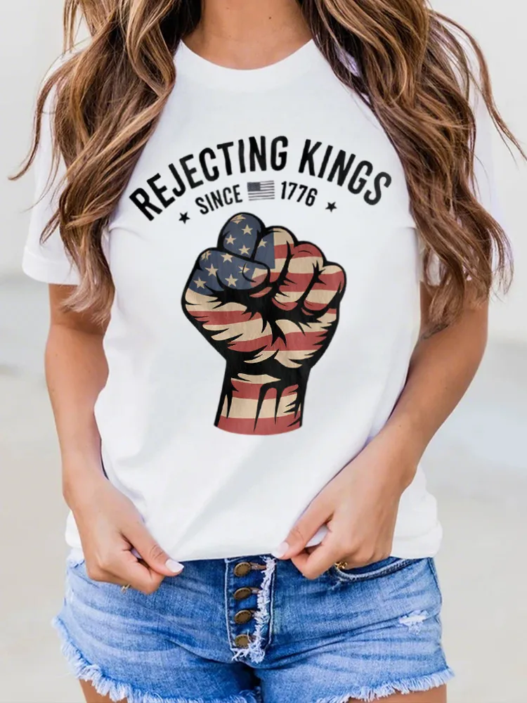 Rejecting Kings Since 1776 Print Round-Neck Short-Sleeved T-Shirt