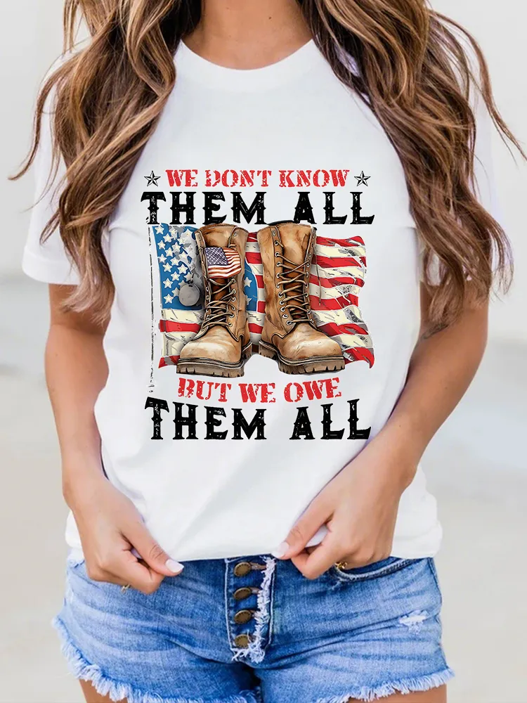 Woman'S we dont know them all but we owe them all Round-Neck Short-Sleeved T-Shirt