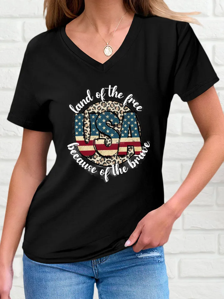 Woman'S Land Of The Free Because Of The Brave V-Neck And Short Sleeves T-Shirt