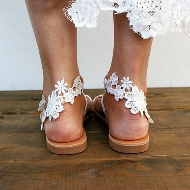 Women's Wedding Shoes Sandals Boho Bohemia Beach Flat Sandals Plus Size Wedding Daily Beach Solid Color Embroidered Wedding Flats Wedding Sandals Bridal Shoes Summer Flower Flat Heel Open Toe Elegant