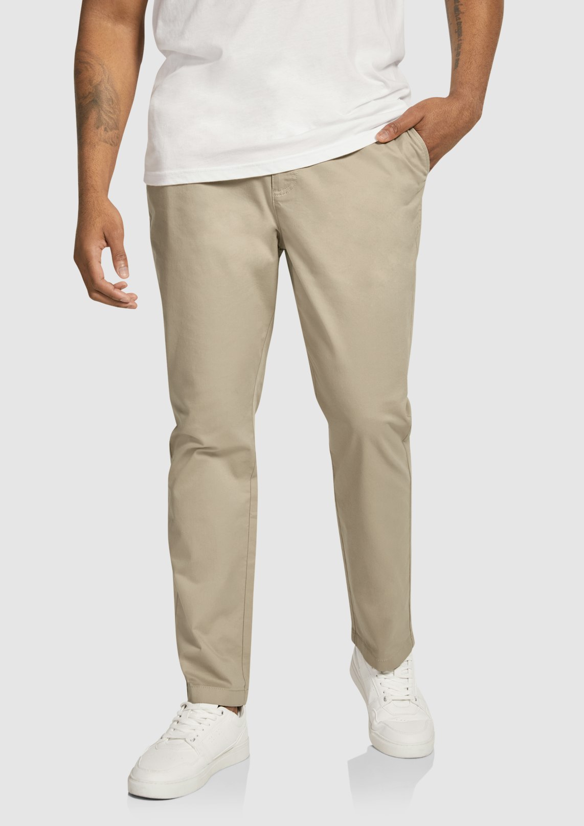 FIT RELAXED TAPERED PANT