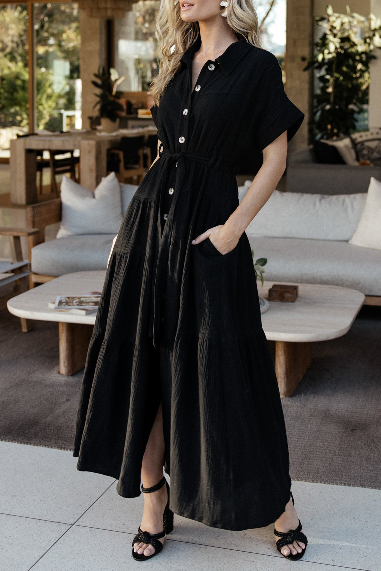 Universal Commuting Lace High-Waisted Dress