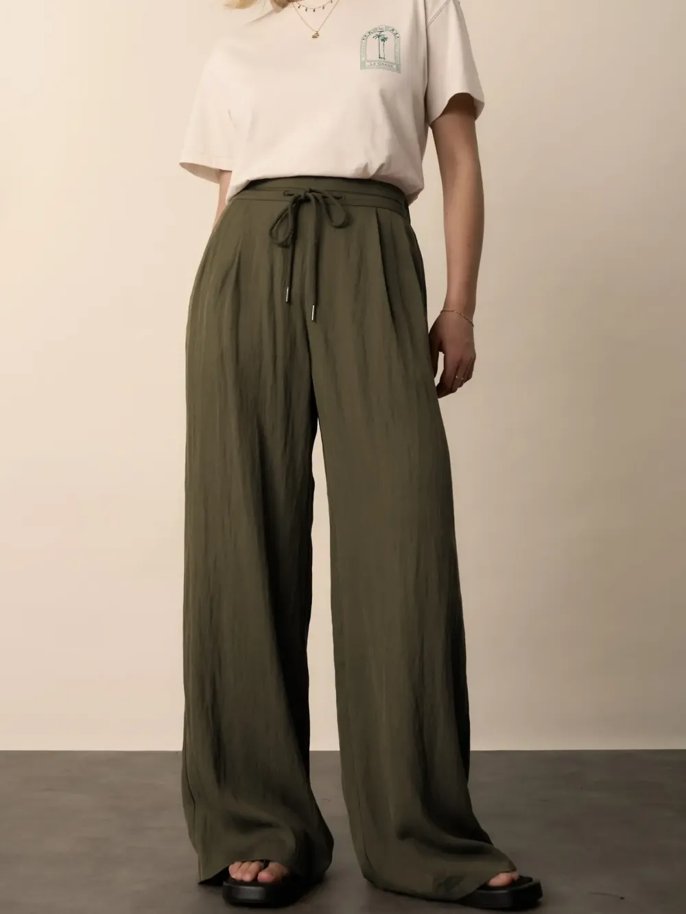 Dark Timber Tie Detail Pant