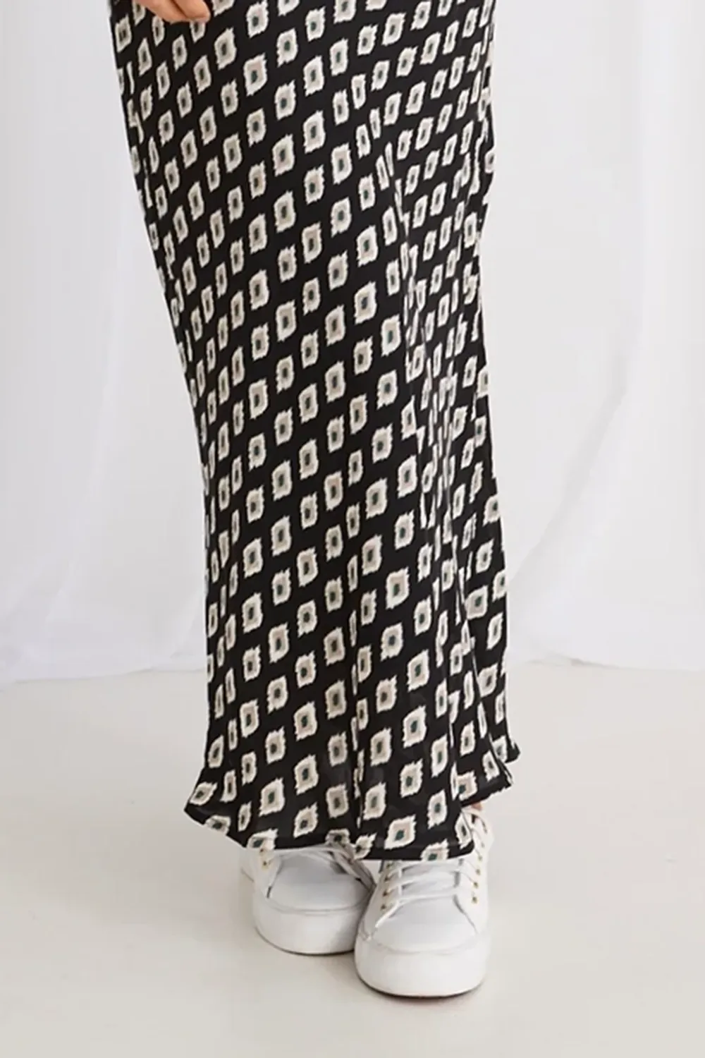 Strappy Black Geo Print Pattern Maxi Dress