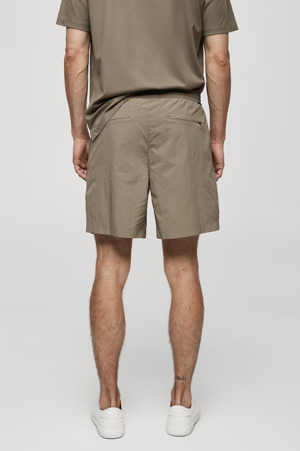 Water-Repellent Shorts With Drawstring