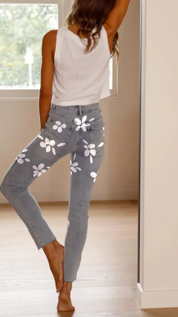 Light-Colored Skinny Jeans