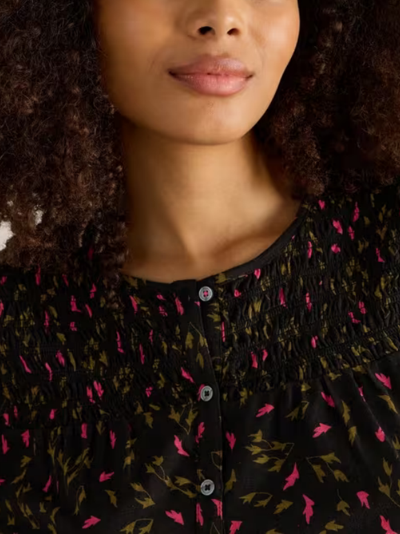 Crew Neck Shirred Top