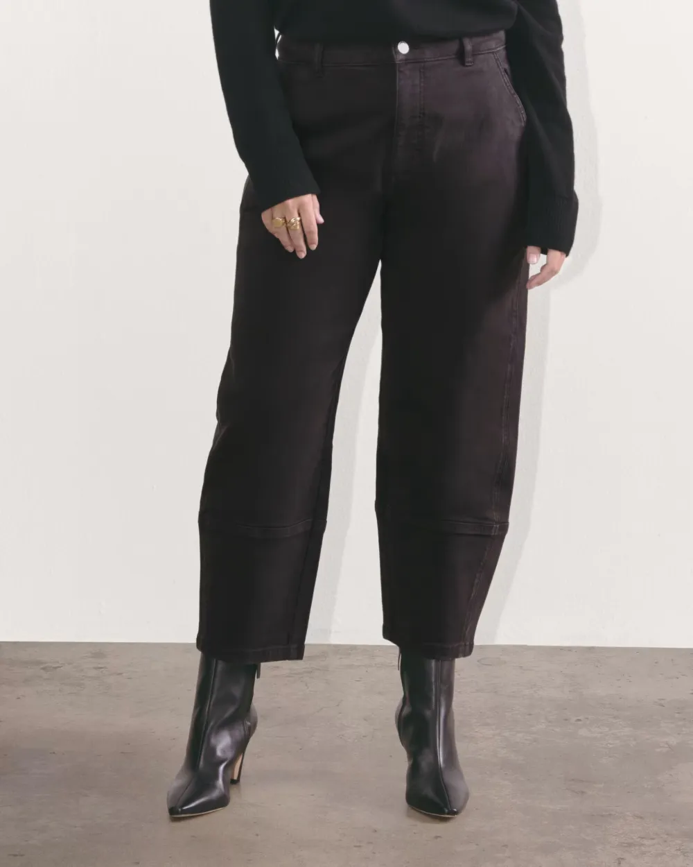 Solid Color Wide-Leg Pant