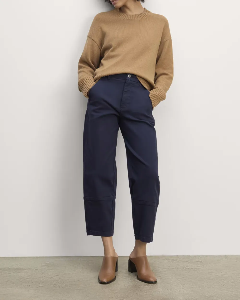 Solid Color Wide-Leg Pant