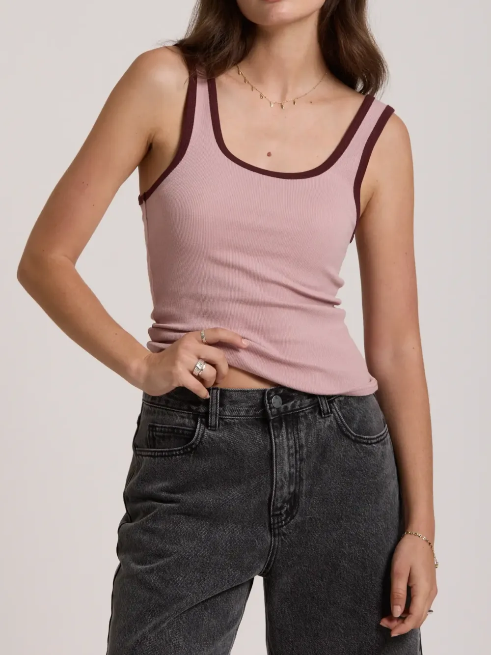 The Contrast Trim Tank