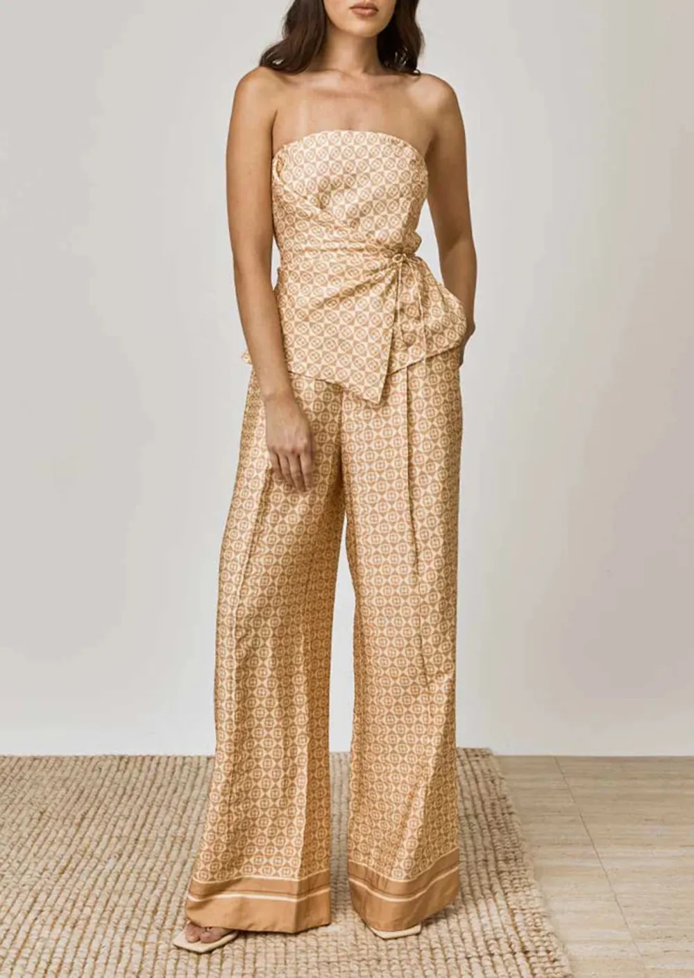 Strapless Tie Waist Jacquard Top