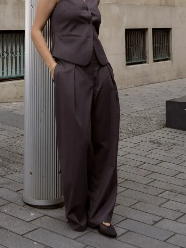 The Buckle Detail Pant
