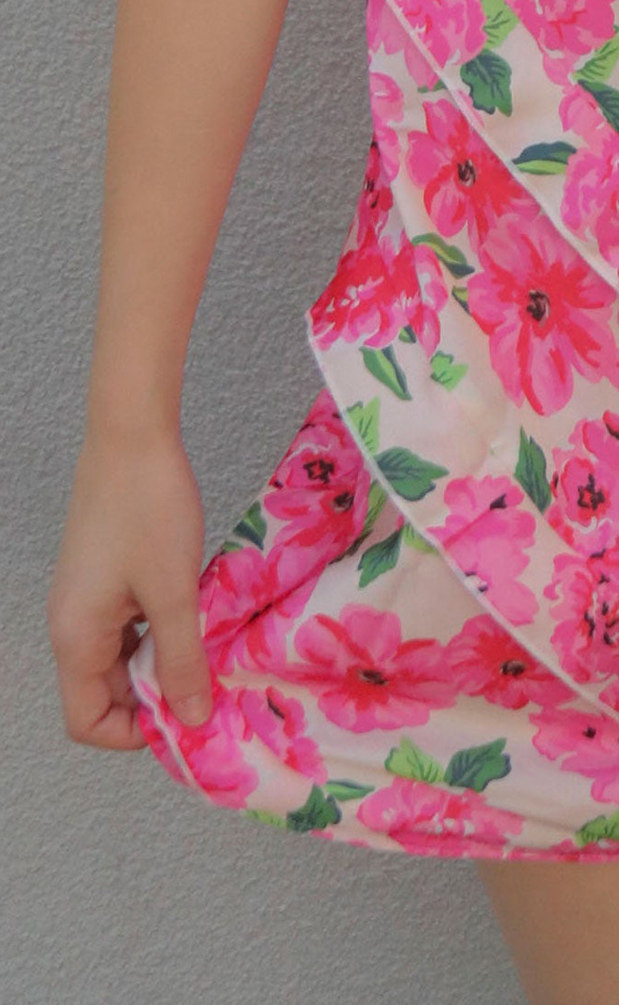 Pink Floral Ruffled Spaghetti Strap Dress