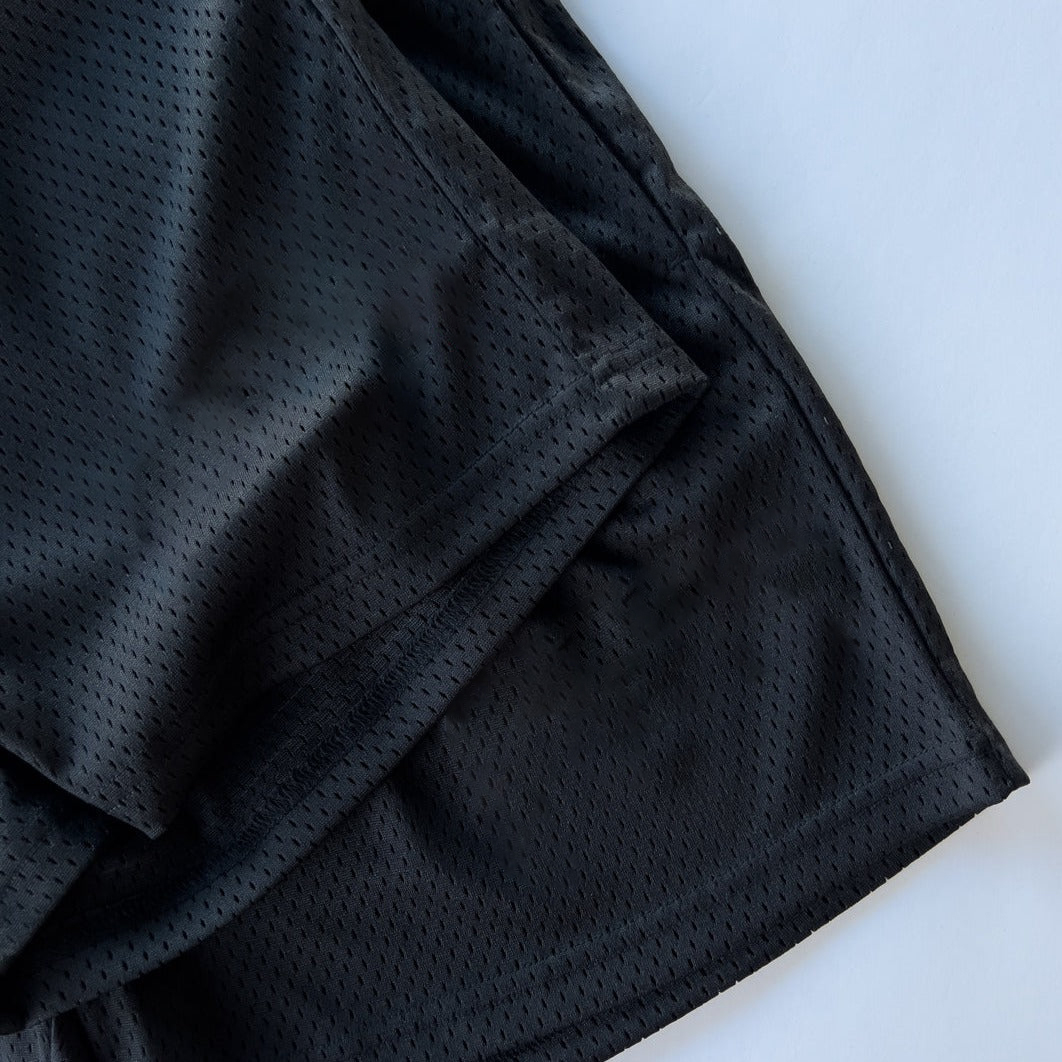 VENTED MESH SHORTS MEDIEVAL - BLACK / CREAM