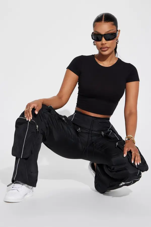 Judia Crew Neck Top - Black