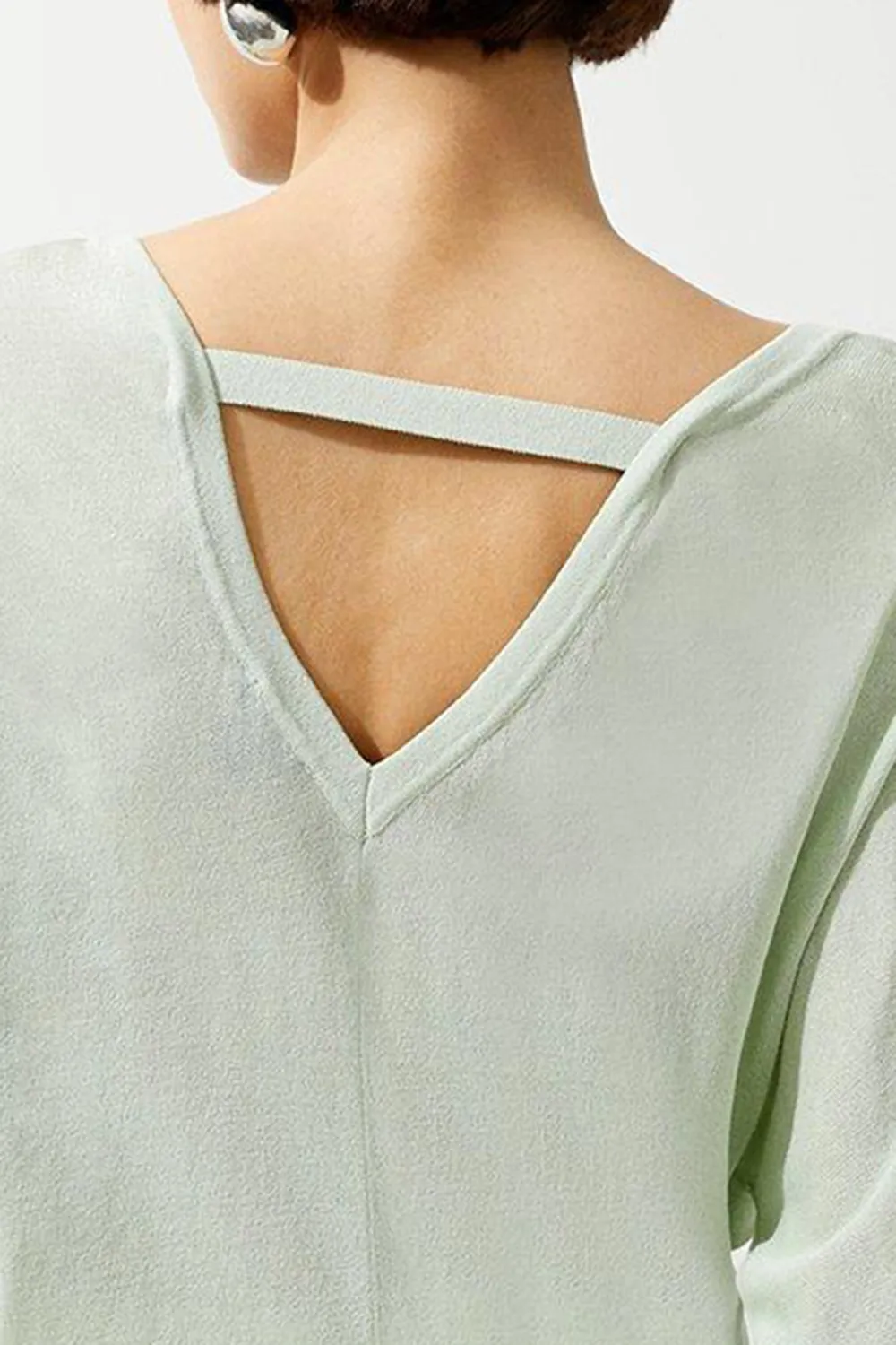 Lightweight Knitted V Neck Long Sleeve Jumper