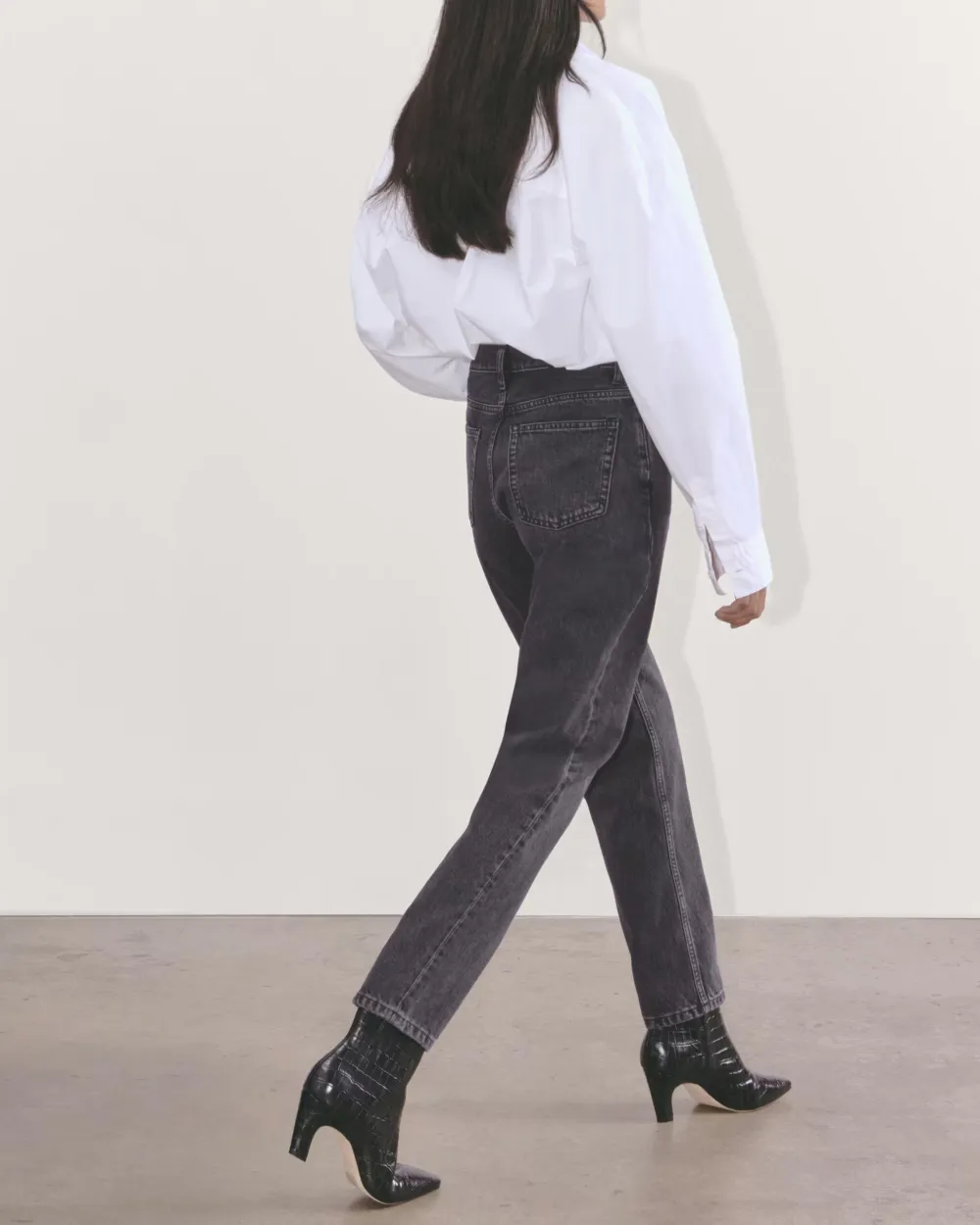 Mid-Waist Jeans