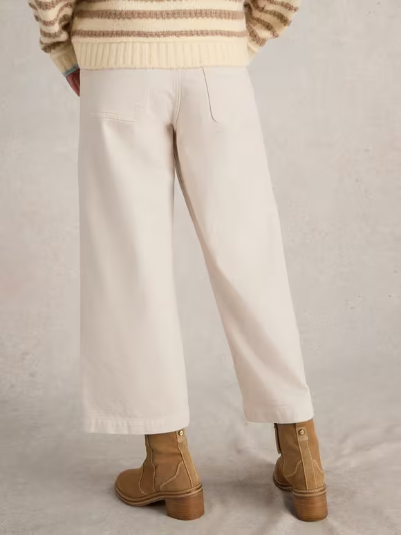 Cropped Wide Leg Jean