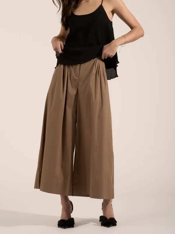 Pleat Detail Trouser