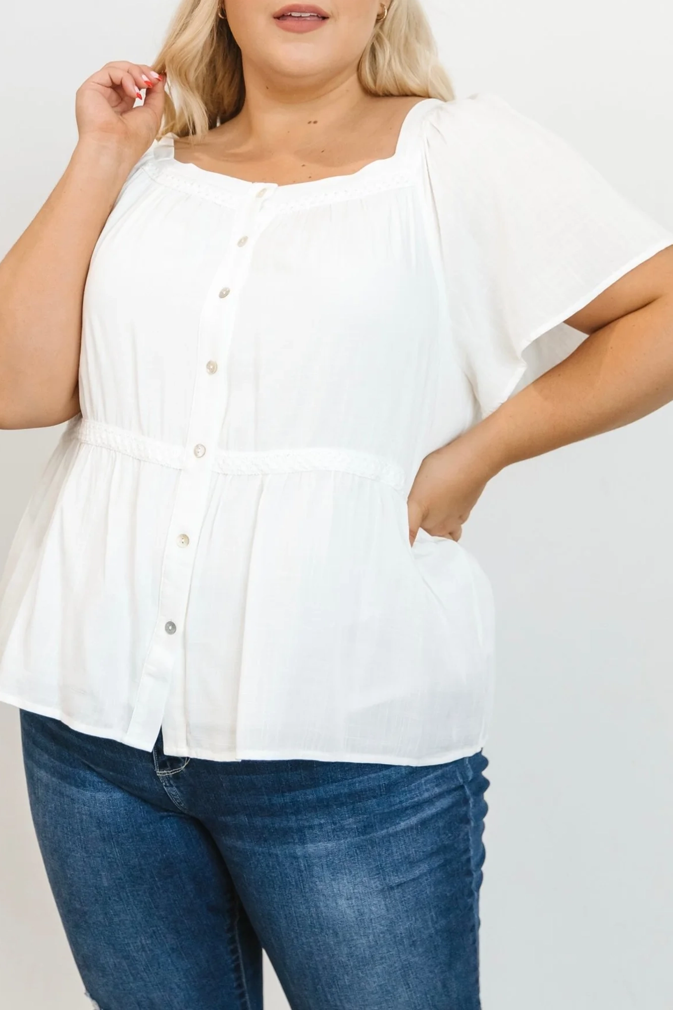 Classic Daily Outing V-Neck Lace Shirt
