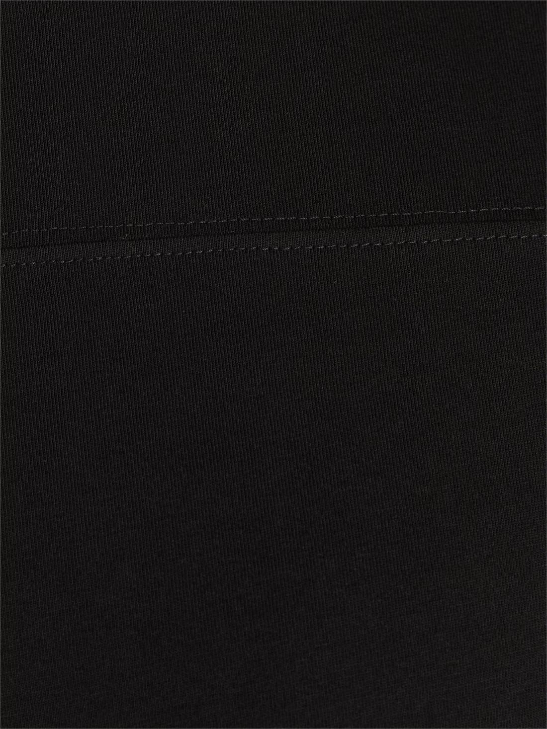 BLACK ESSENTIAL LONGLINE PANEL TEE