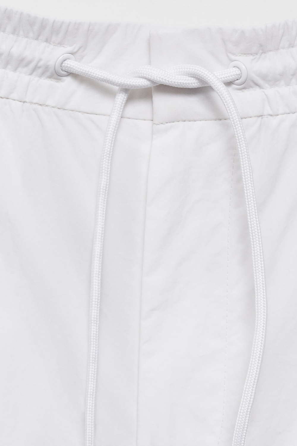 Water-Repellent Shorts With Drawstring