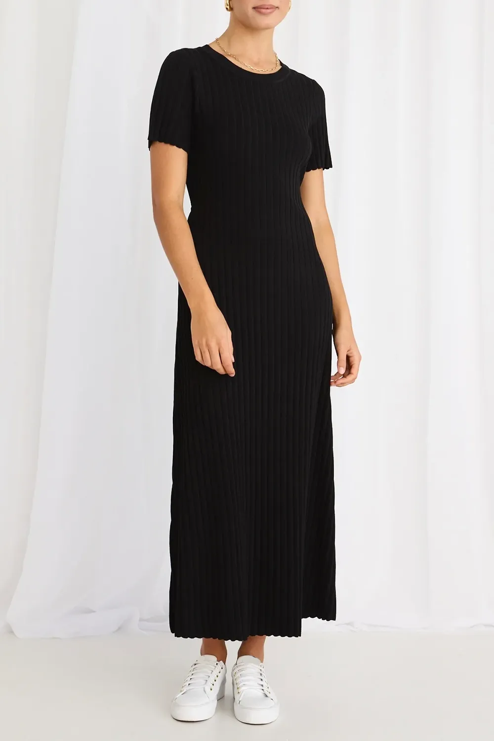 Black Crew Neck SS Knit Dress