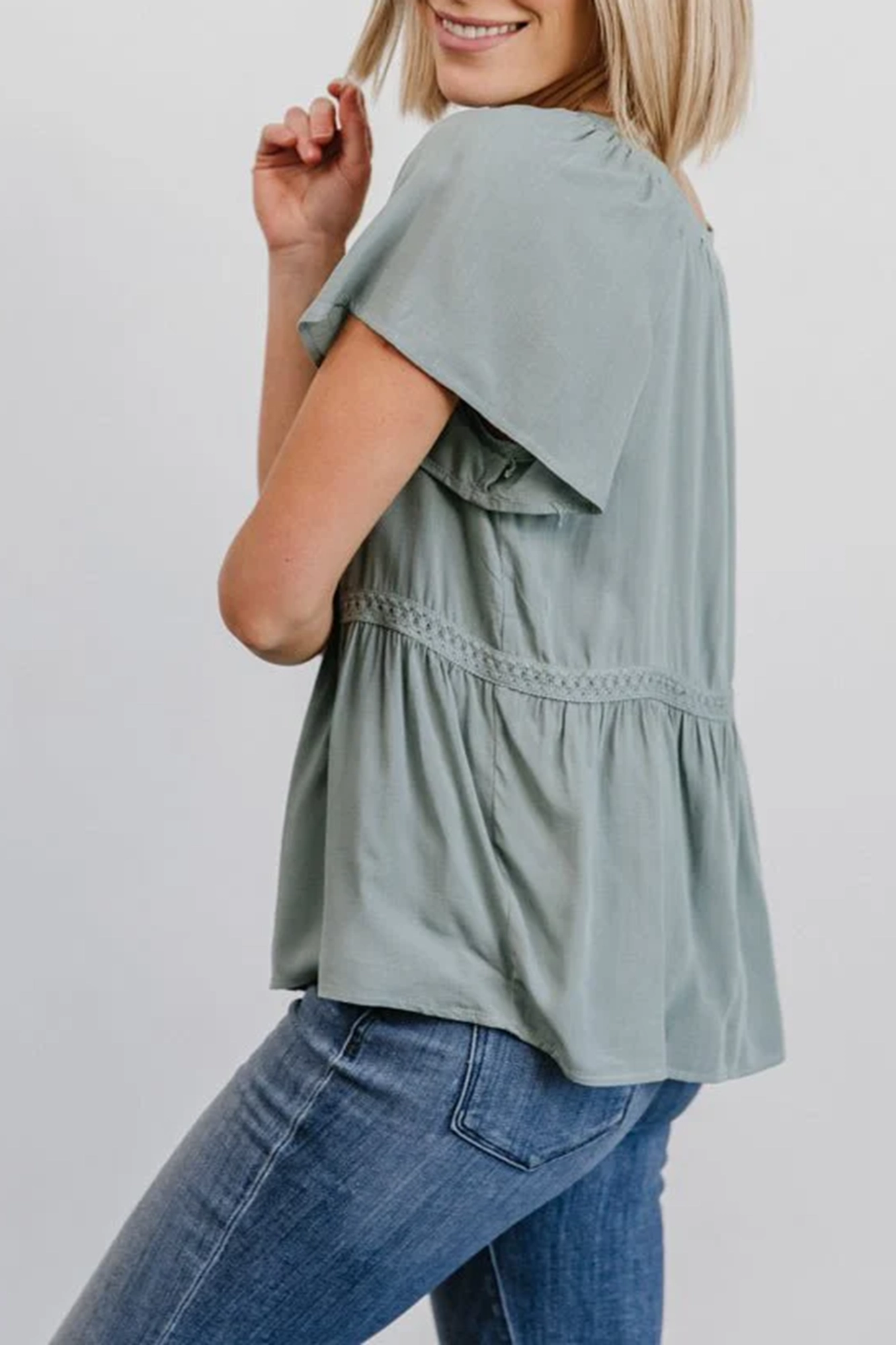 Classic Daily Outing V-Neck Lace Shirt