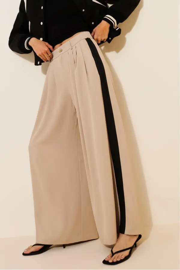 High Waist Pleated Palazzo Pants In Stone & Black