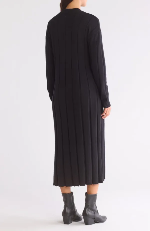 Snoqualmie Long Sleeve Dress
