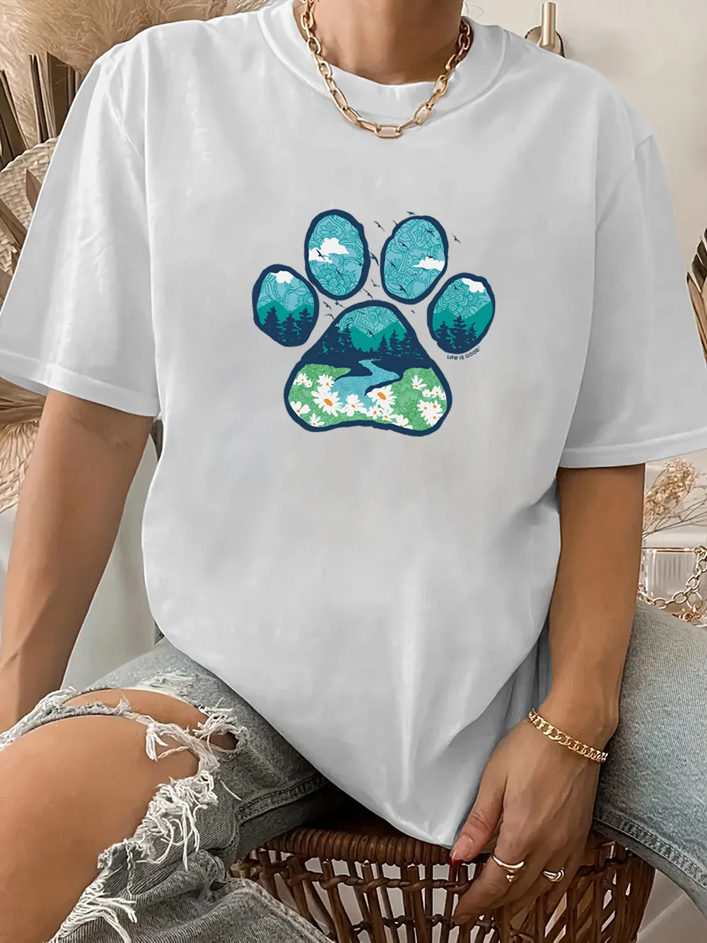 Women's Paw Landscape Short Sleeve T-shirts