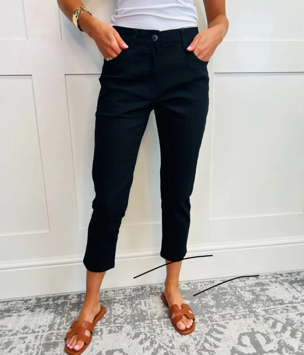 Black Slim Leg Crop Jean