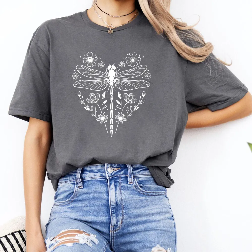 Fresh And Casual T-Shirt With A Dragonfly Pattern