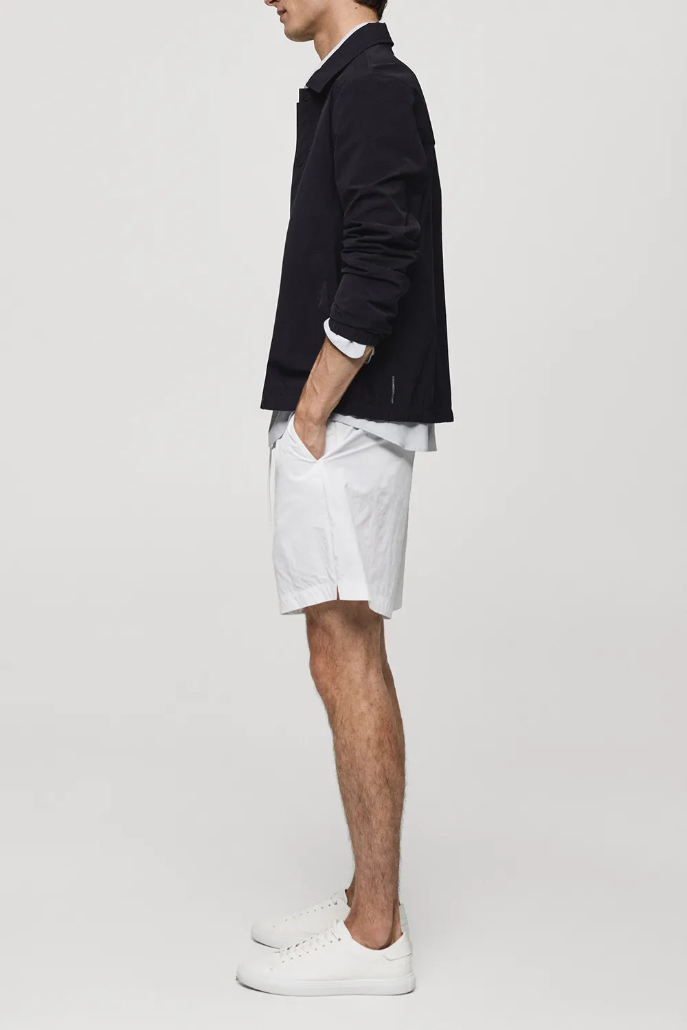 Water-Repellent Shorts With Drawstring