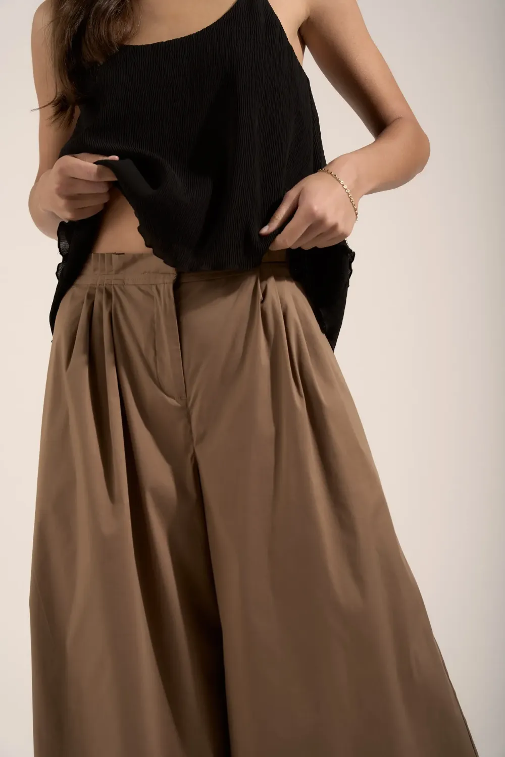Pleat Detail Trouser
