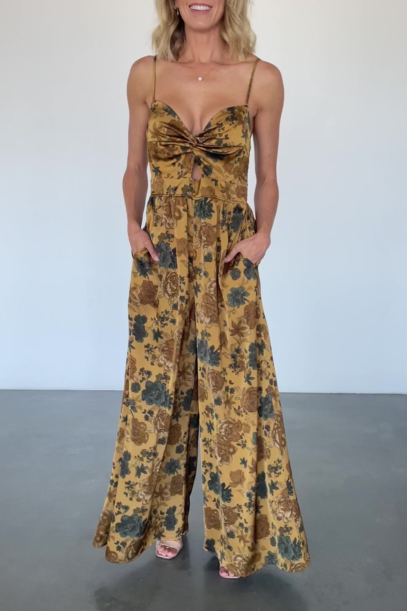 Artistic Retro High-Waisted Sexy Jumpsuit