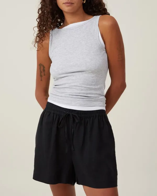 Casual Rolled-Up Shorts