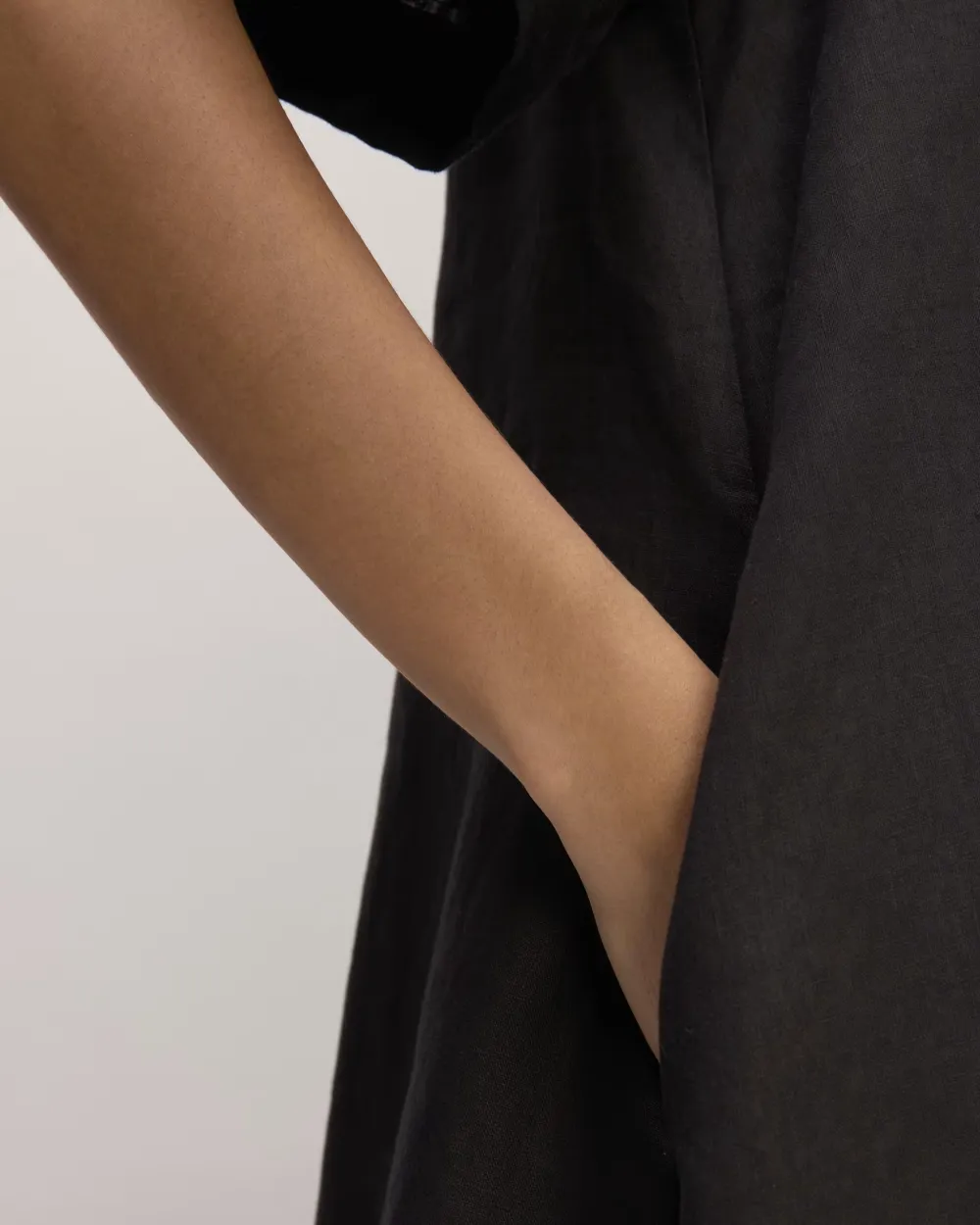 Short Sleeve Dress in Linen