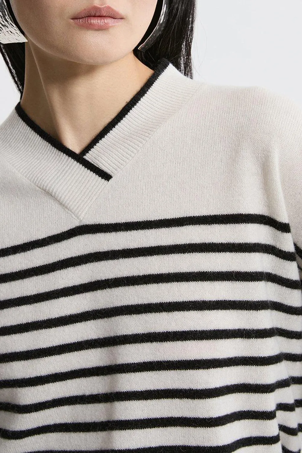 Cashmere Knitted V Neck Contrast Wrap Striped Jumper