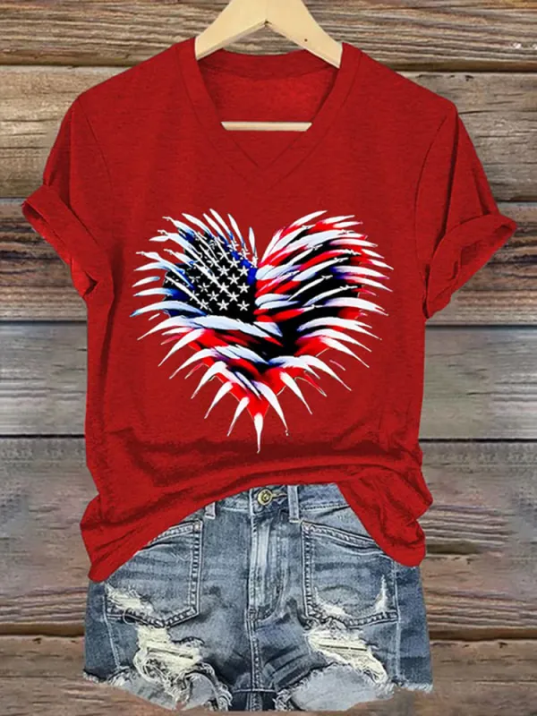 Woman'S Independence Day Love T-Shirt With V-Neck And Short Sleeves
