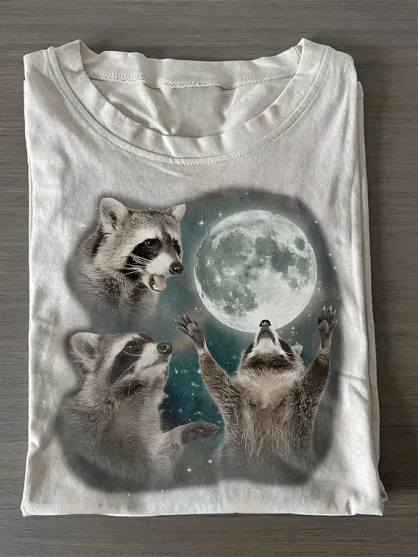 Racoons Howling At The Moon Vintage T-Shirt